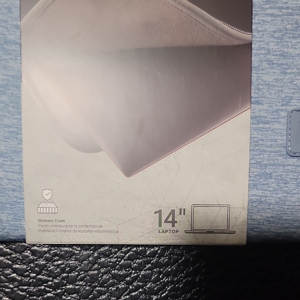 Light Blue Tablet Sleeve - Picture 5 of 9